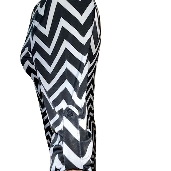 Tacera - Small black & white zig zag pattern dress - Picture 6 of 14
